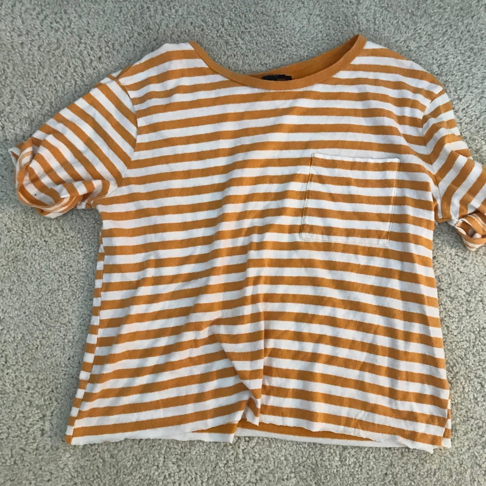 Yellow/white striped cropped shirt